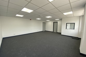 Shotts St, Glasgow for lease Interior Photo- Image 2 of 2