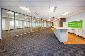 365 Canal St, New Orleans, LA for lease Interior Photo- Image 2 of 4