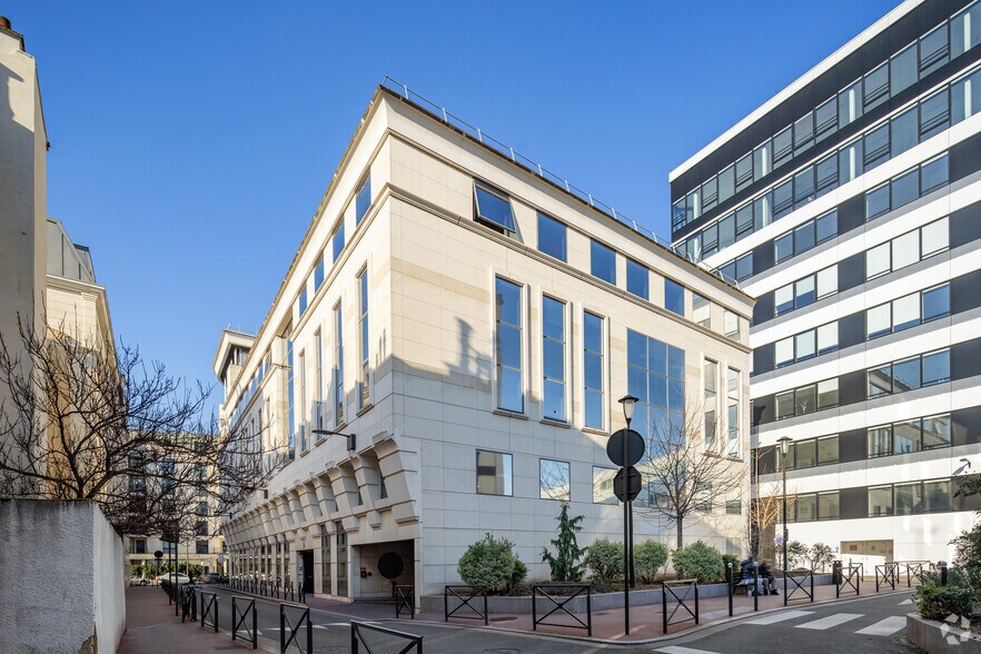 120 Rue Jean Jaurès, Levallois-Perret à louer - Photo du bâtiment - Image 3 de 4