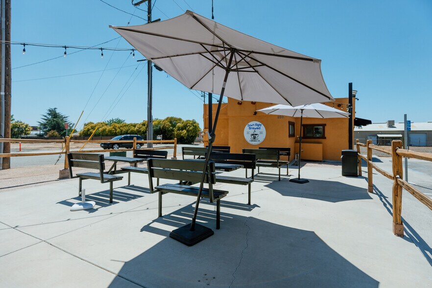 950 Calimesa Blvd, Calimesa, CA à vendre - Photo du bâtiment - Image 3 de 29