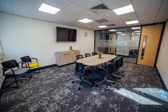 36 Ferensway, Hull for lease Interior Photo- Image 1 of 7