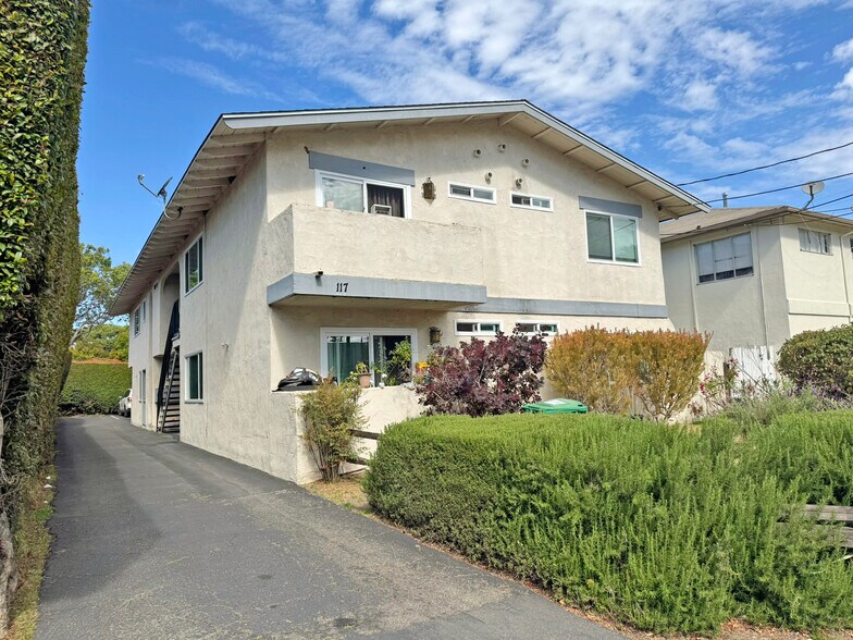 117 Magnolia Ave, Goleta, CA for sale - Building Photo - Image 1 of 9