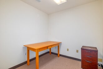 100-1000 Birchfield Dr, Mount, Mount Laurel, NJ à louer Photo intérieure- Image 2 de 3