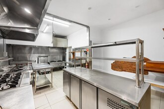 359 Barkly Street, Footscray for lease Interior Photo- Image 2 of 5
