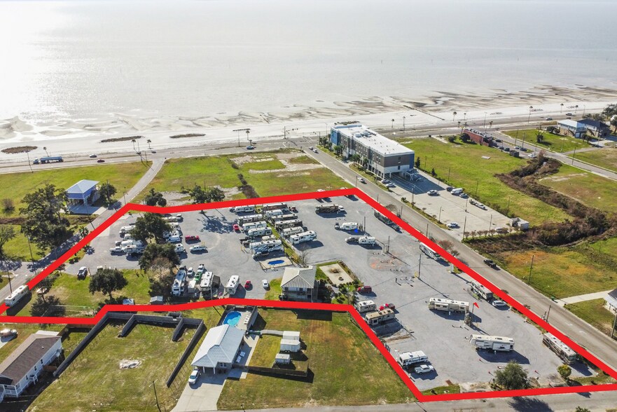 500 Broad Ave, Gulfport, MS à vendre - Photo du bâtiment - Image 2 de 14