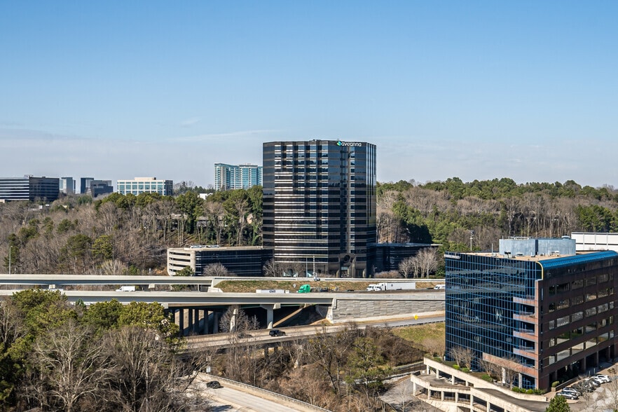 400 Interstate N Pky SE, Atlanta, GA for lease - Building Photo - Image 2 of 8