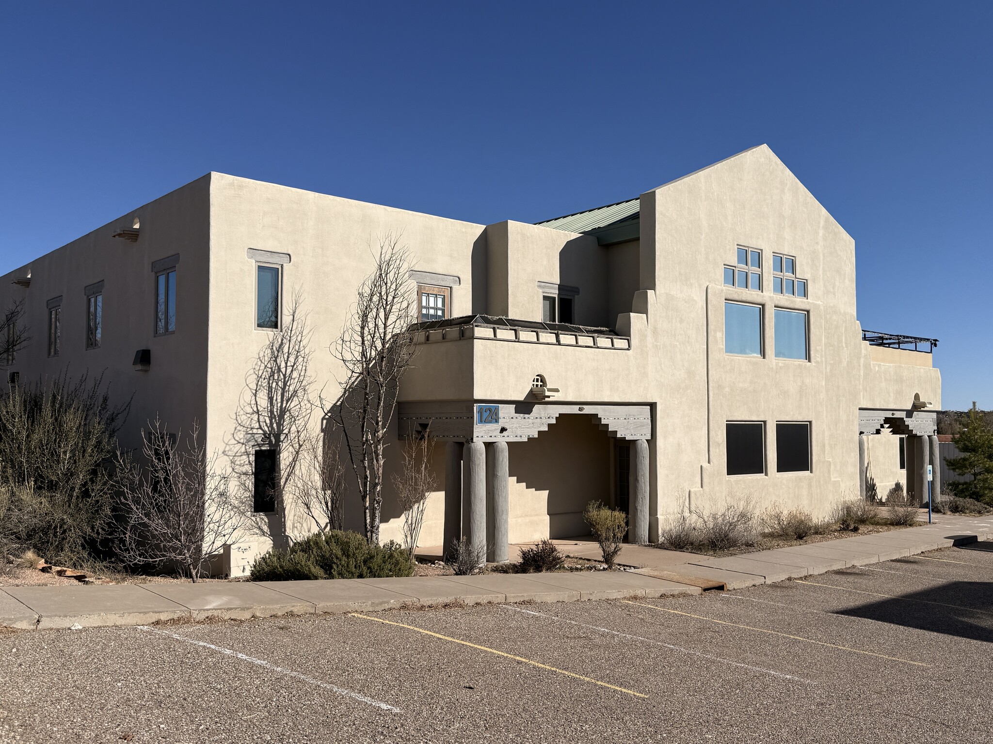 124 Siringo Rd, Santa Fe, NM for sale Primary Photo- Image 1 of 6