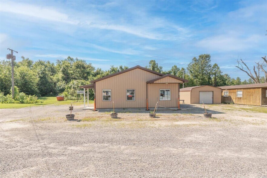 307 E State St, Delta, MO à vendre - Photo du bâtiment - Image 2 de 17