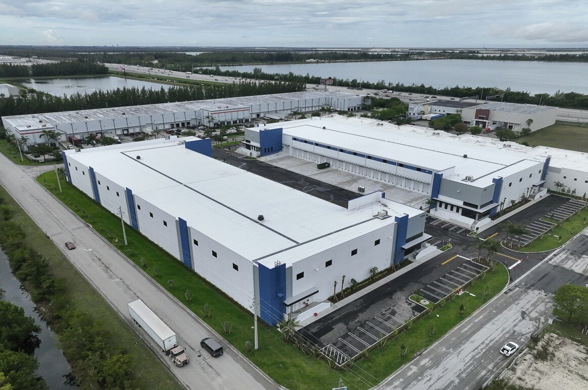 11550 NW 124th St, Medley, FL for lease Primary Photo- Image 1 of 12