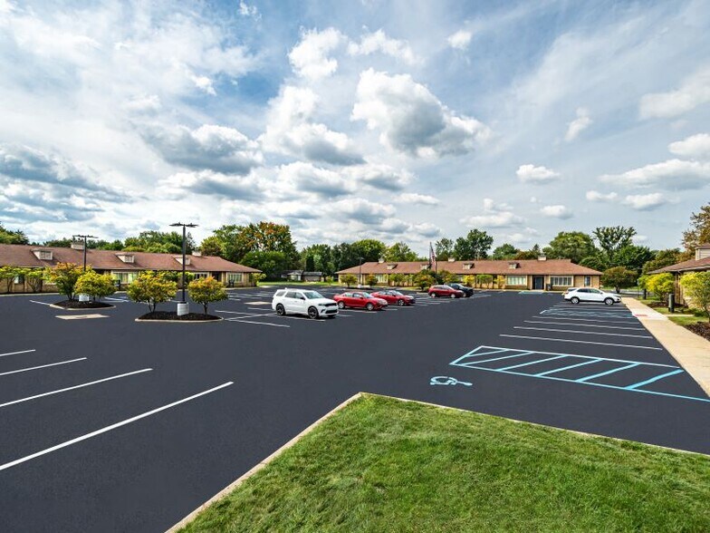 36325-36355 Harper Ave, Clinton Township, MI for lease - Building Photo - Image 3 of 10