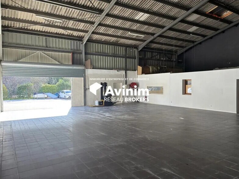 Industrial in Gémenos for lease - Building Photo - Image 3 of 10