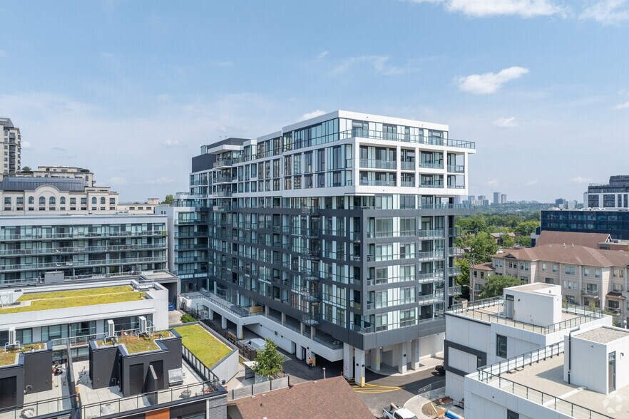 625 E Sheppard Ave E, Toronto, ON à louer - Photo du bâtiment - Image 3 de 4