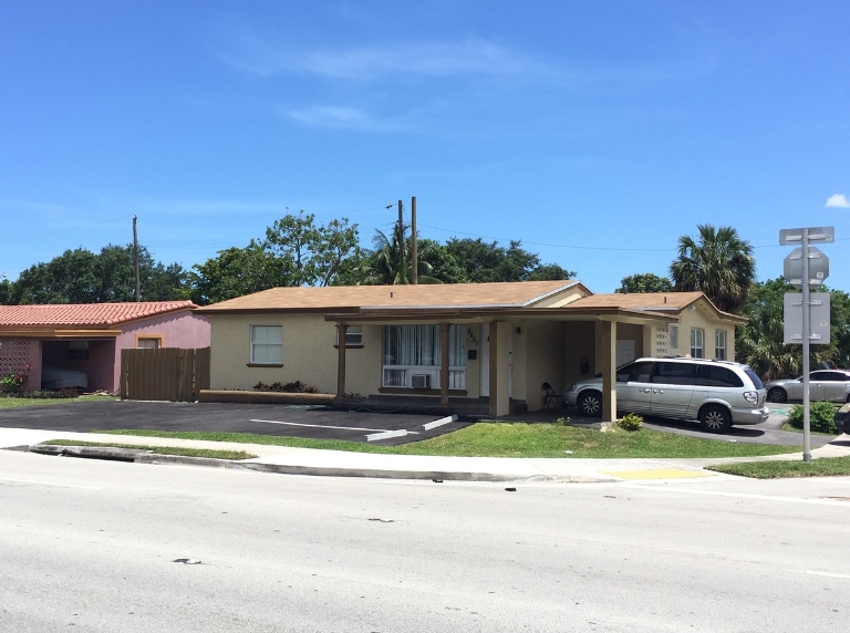 5850 Sheridan St, Hollywood, FL for sale Primary Photo- Image 1 of 1