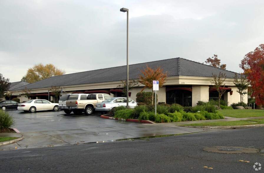 3168 Collins Dr, Merced, CA à louer - Photo du bâtiment - Image 2 de 5