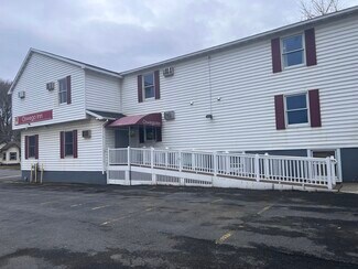 Plus de détails pour 182 10th St, Oswego, NY - Services hôteliers à vendre