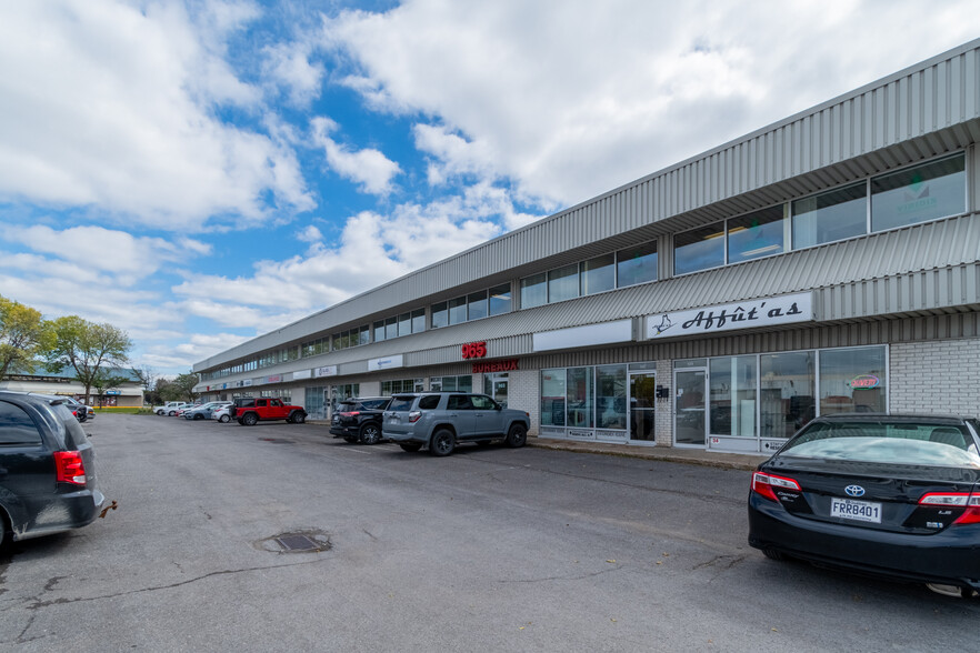 925 Av Newton, Québec, QC for lease - Building Photo - Image 3 of 9