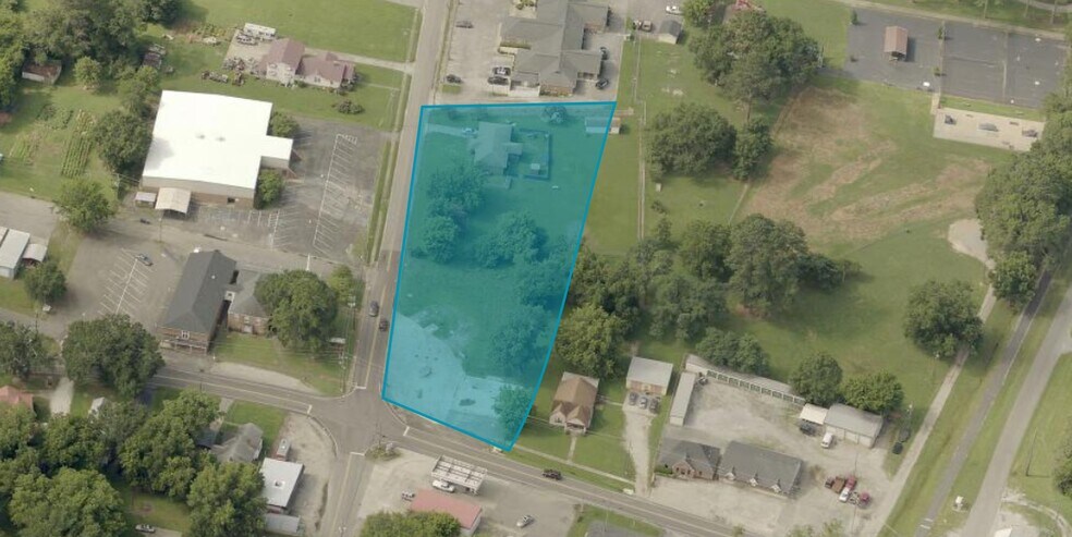 102 Main St, Weaver, AL à vendre - Aérien - Image 1 de 2