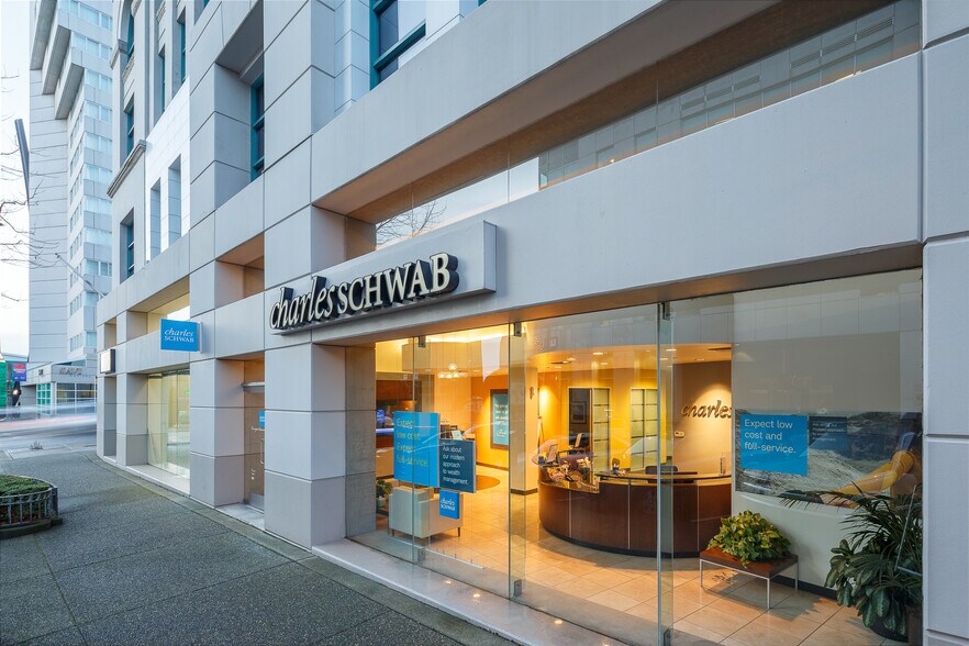 1140-1160 Broadway, Tacoma, WA à louer - Photo du bâtiment - Image 3 de 10