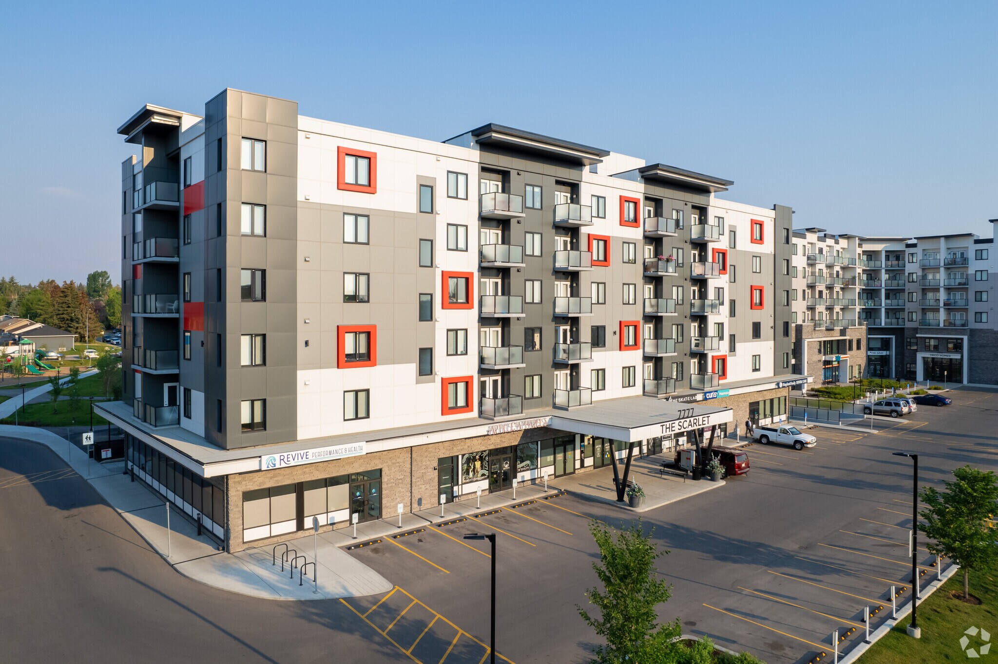 7711 MacLeod Trl SW, Calgary, AB à vendre Photo principale- Image 1 de 1