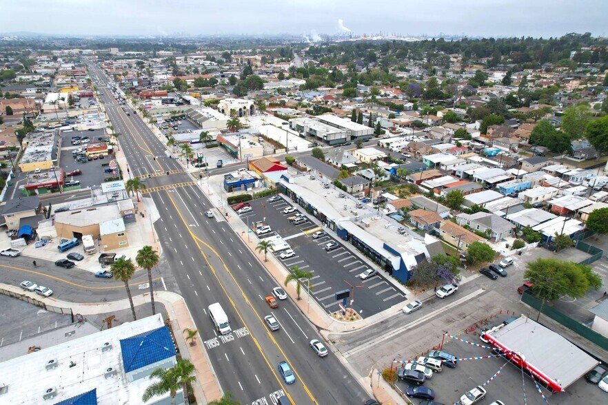 1926-1930 Pacific Coast Hwy, Lomita, CA à louer - Photo du bâtiment - Image 3 de 11