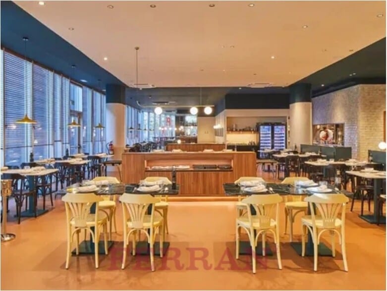 Retail in Barcelona, Barcelona for lease - Interior Photo - Image 3 of 4