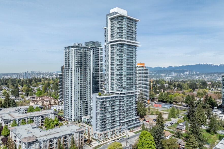 13350 Central Ave, Surrey, BC à vendre - Photo principale - Image 1 de 1