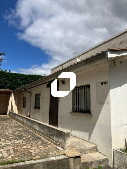Flex in Sainte-Foy-lès-Lyon for sale - Building Photo - Image 3 of 16