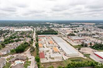 25329 Budde Rd, The Woodlands, TX - aerial  map view