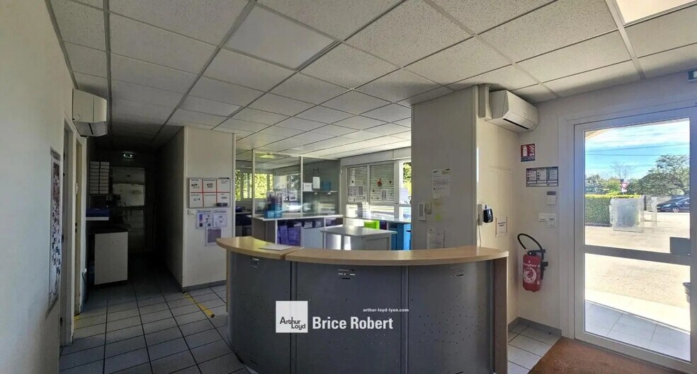 2 Impasse Maurice Ravel, Jonage à louer - Photo du bâtiment - Image 2 de 8