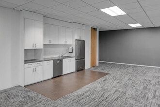 4270 Executive Sq, La Jolla, CA for lease Interior Photo- Image 1 of 8