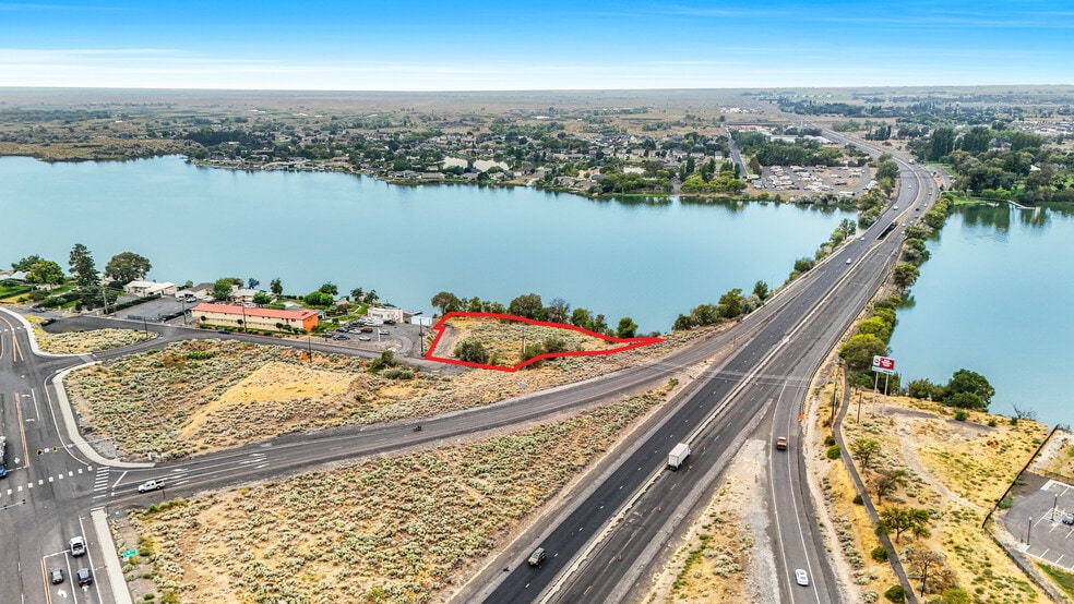 NNA NNA West Lakeshore Court Ct, Moses Lake, WA for sale - Aerial - Image 3 of 10