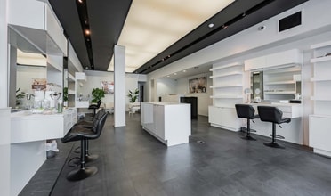 89 Bloor St W, Toronto, ON for lease Interior Photo- Image 2 of 2