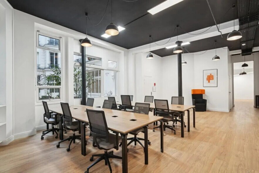 Bureau dans Paris à vendre - Photo du bâtiment - Image 1 de 6