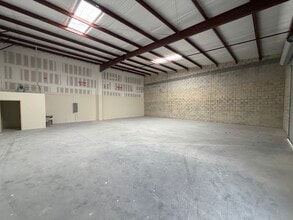 9224 130th Ave, Largo, FL for lease Interior Photo- Image 2 of 7