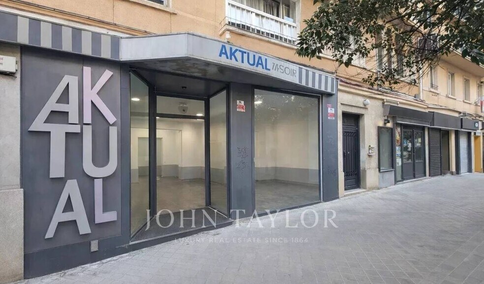 Immeuble residentiel dans Madrid, Madrid à vendre - Photo du bâtiment - Image 1 de 3