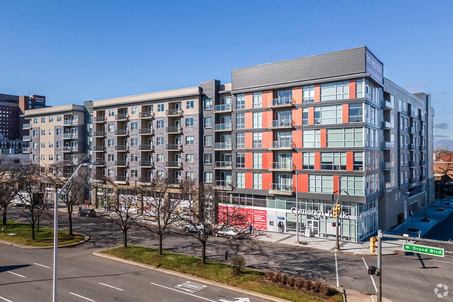 2911 W Grand Blvd, Detroit, MI for lease - Primary Photo - Image 1 of 77