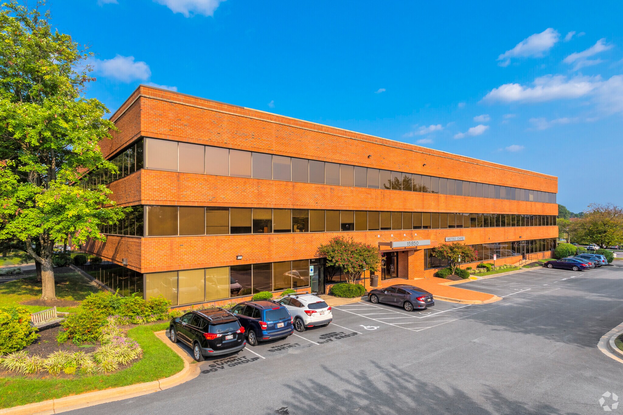 15850 Crabbs Branch Way, Rockville, MD à louer Photo du bâtiment- Image 1 de 8