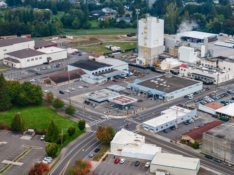 415 Depot Rd, Lynden, WA à vendre - Photo du bâtiment - Image 3 de 6