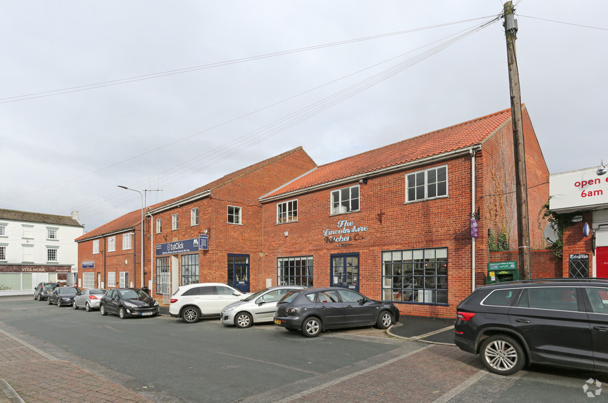 13 High St, Gainsborough for lease - Primary Photo - Image 1 of 7