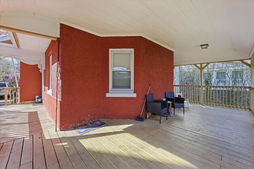24 W Stewart Ave, Lansdowne, PA à vendre - Photo du bâtiment - Image 3 de 34