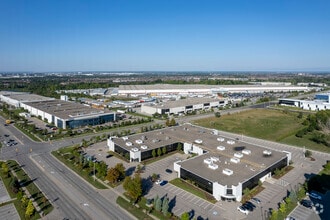 75 Courtneypark Dr W, Mississauga, ON - AERIAL map view