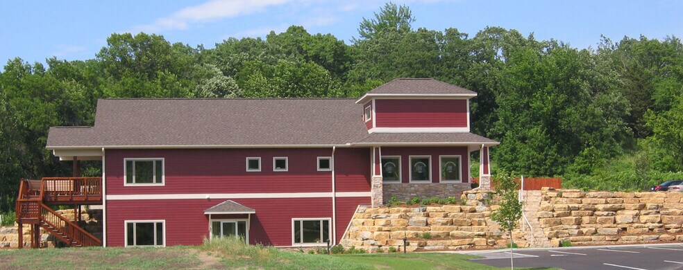 N7915 902nd St, River Falls, WI à louer - Photo du bâtiment - Image 2 de 11