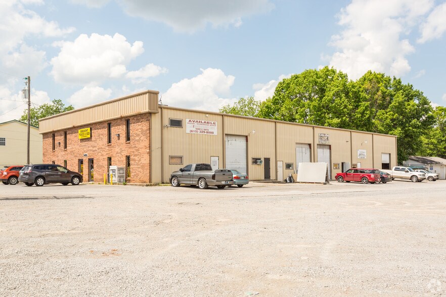 5499 Murfreesboro Rd, La Vergne, TN à louer - Photo du bâtiment - Image 2 de 5