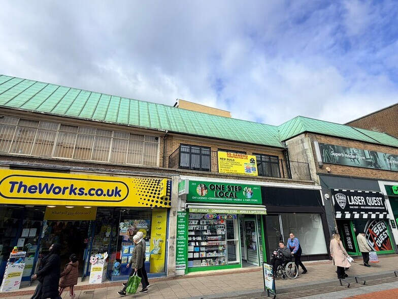 Marlowes, Hemel Hempstead à louer - Photo du bâtiment - Image 2 de 5
