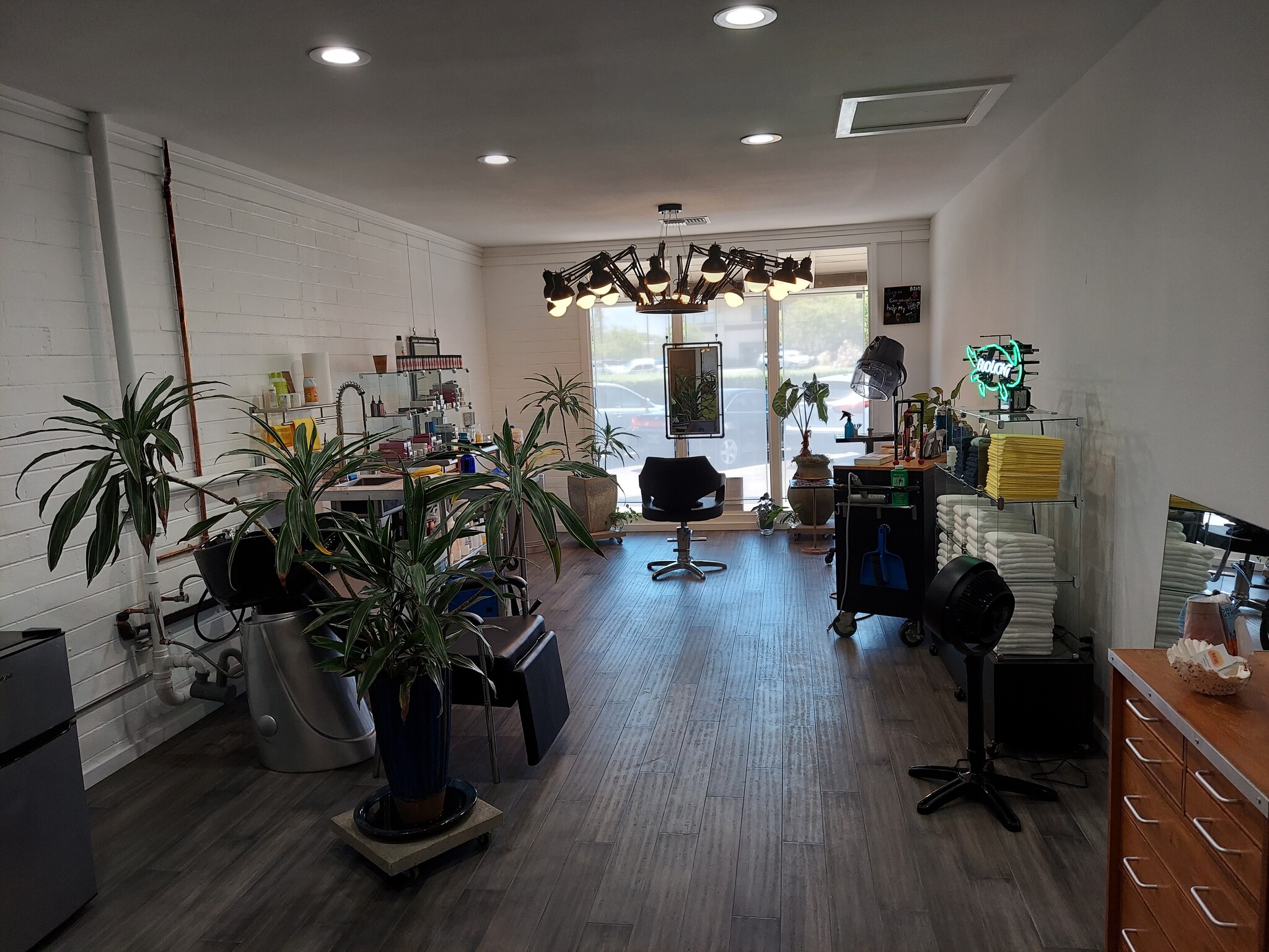 53 S Puunene Ave, Kahului, HI for lease Building Photo- Image 1 of 1