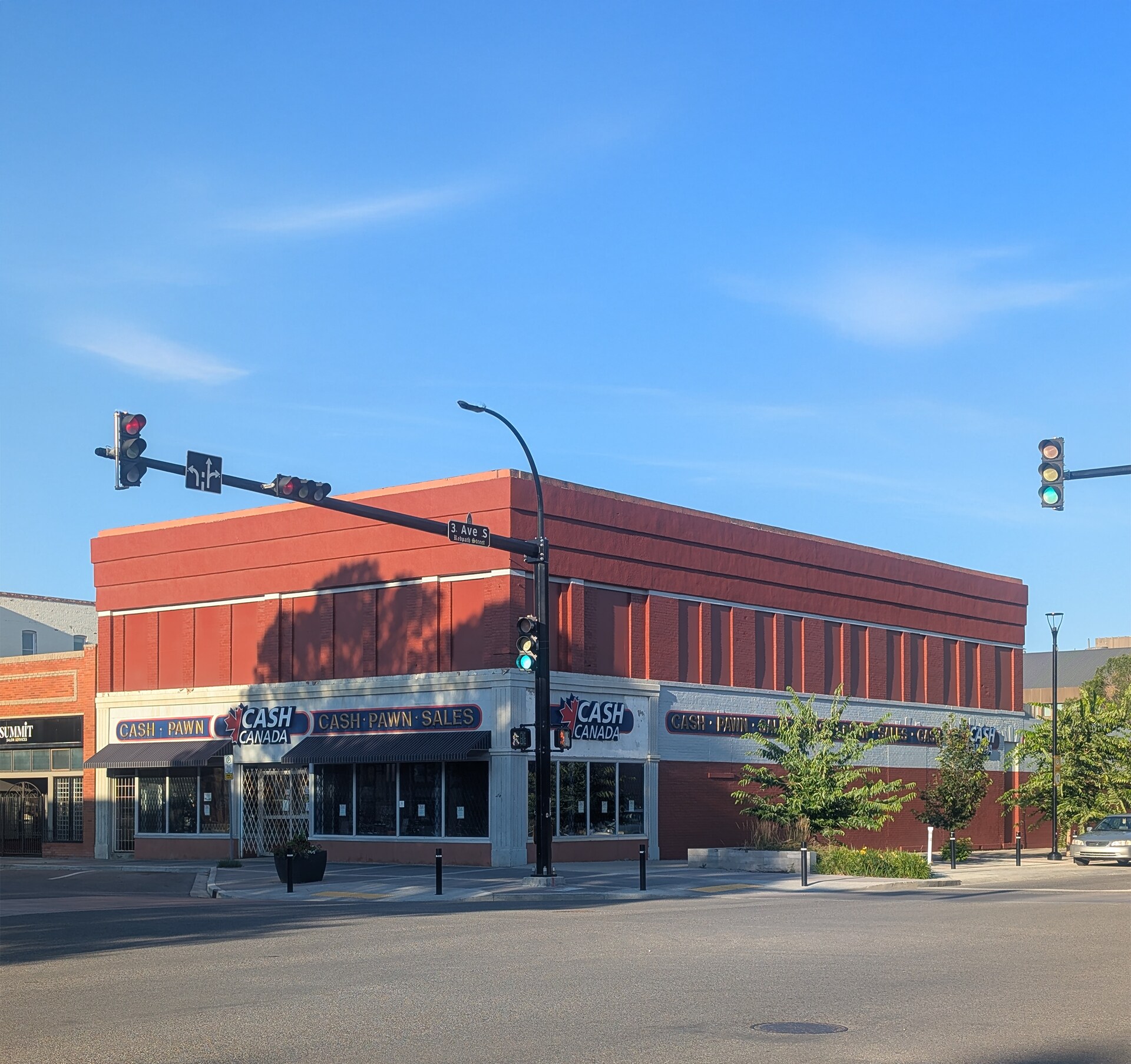 302 5 St S, Lethbridge, AB à louer Photo principale- Image 1 de 4