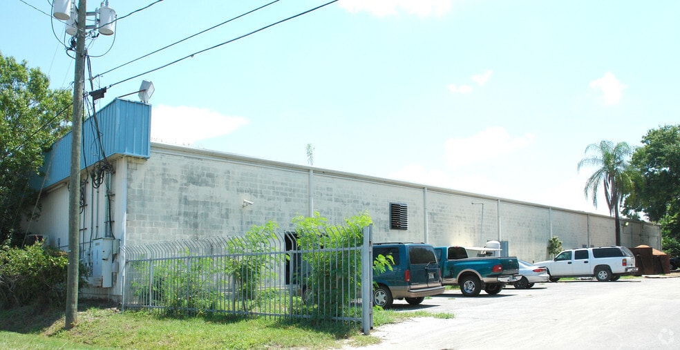 5017 N Coolidge Dr, Tampa, FL for lease - Building Photo - Image 3 of 136