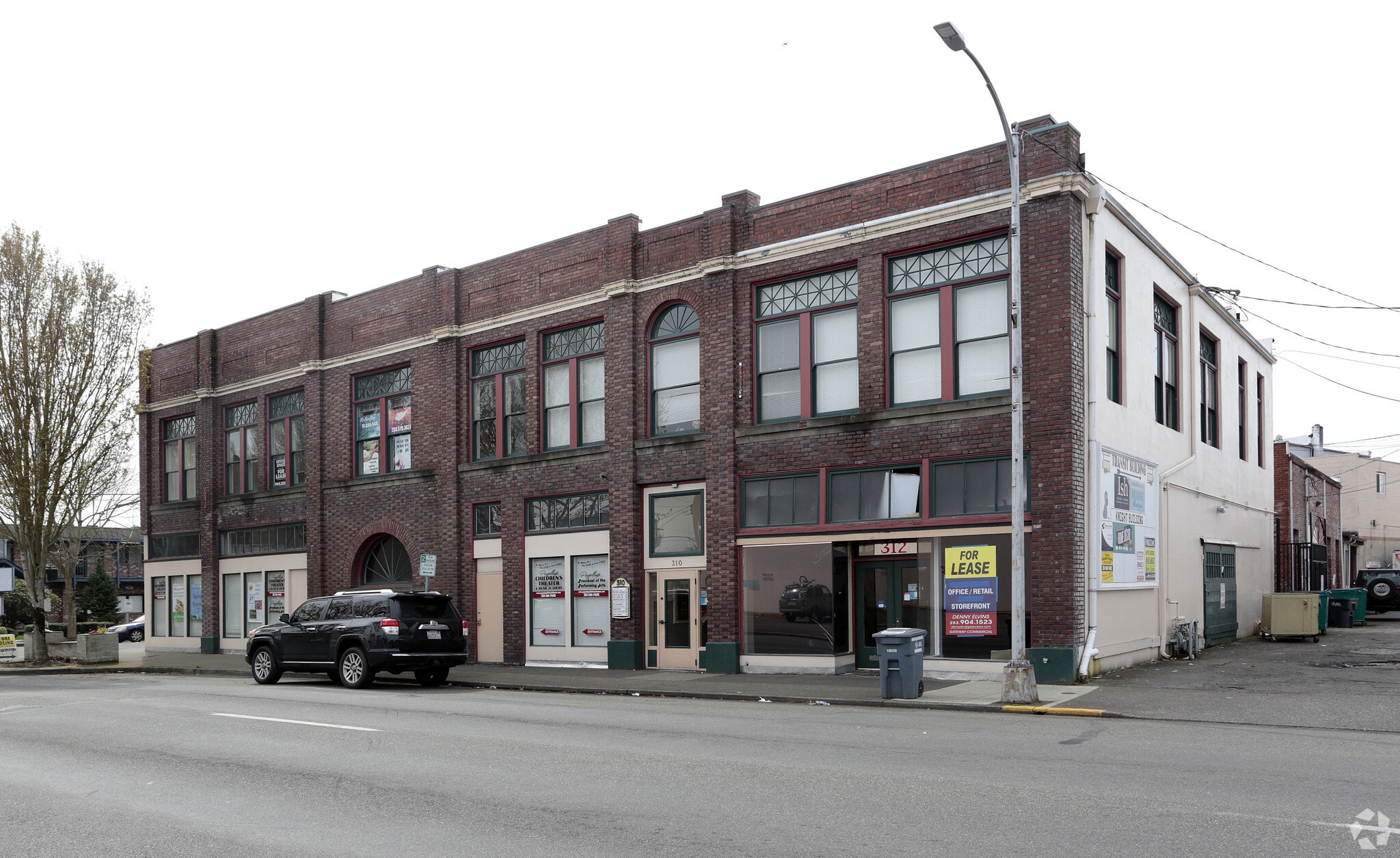 103 E Stewart Ave, Puyallup, WA for lease Primary Photo- Image 1 of 3