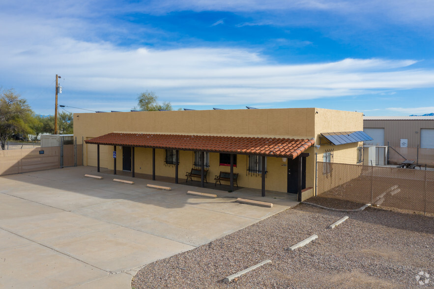 880 W Camino Casa Verde, Green Valley, AZ à vendre - Photo du bâtiment - Image 1 de 1