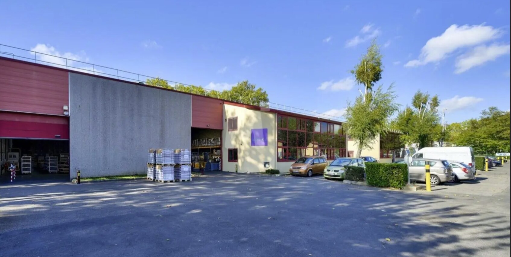 Flex dans Bondoufle à louer Photo du bâtiment- Image 1 de 14